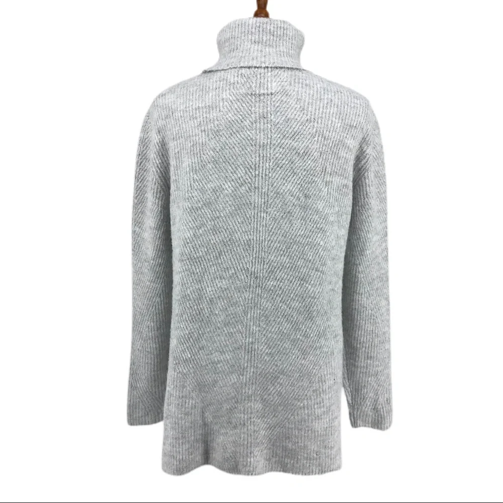 Sweet Romeo Light Gray Knit Turtleneck Sweater, NWT - Picture 4 of 7